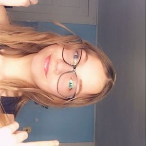 Meet your Posher, Michele